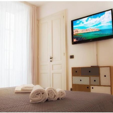 Casa Vacanze L'Altra Diaz Siraküza Dış mekan fotoğraf